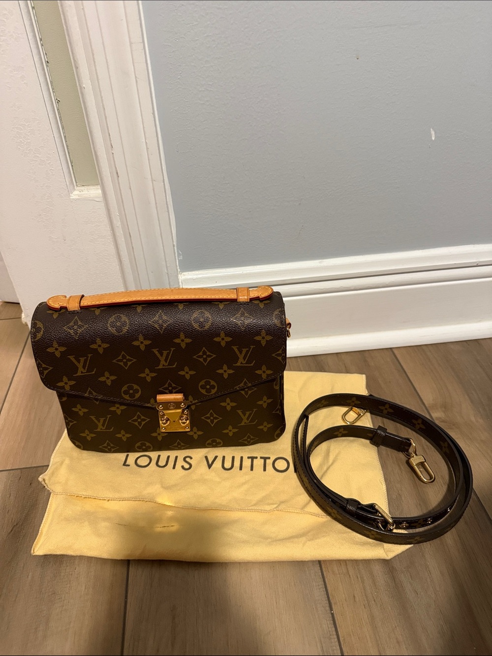 Louis Vuitton Brown Monogram Pochette Metis